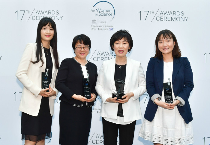 사진 2_2018 제17회 한국 로레알-유네스코 여성과학자상.jpg