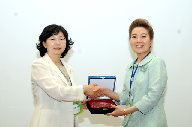 2013 로레알상 시상식 및 심포지움-4.jpg